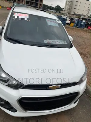 Chevrolet Spark 2016 White