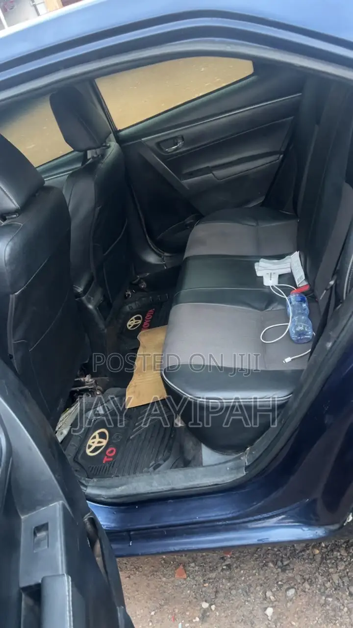 Toyota Corolla S 4dr Sedan (1.8L 4cyl CVT) 2014 Blue