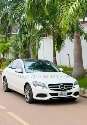 Mercedes-Benz C300 2016 White