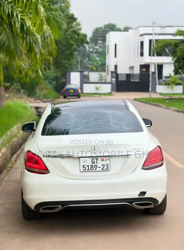 Mercedes-Benz C300 2016 White