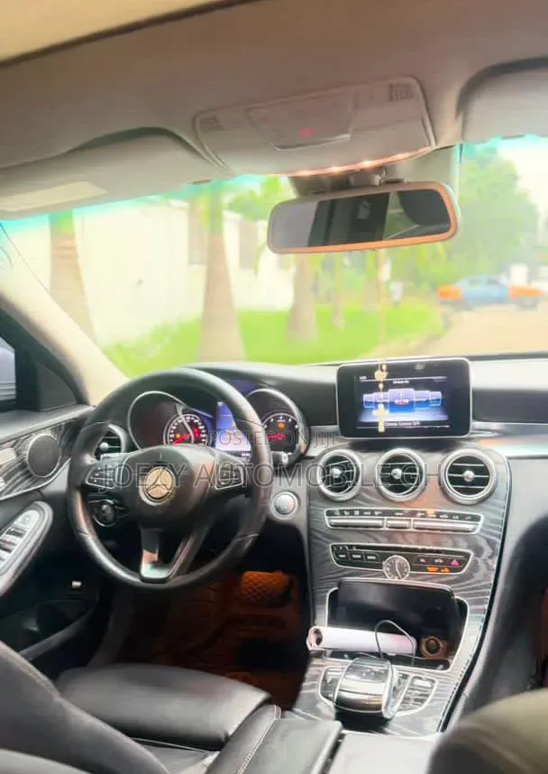 Mercedes-Benz C300 2016 White
