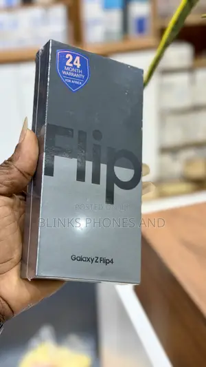 New Samsung Galaxy Z Flip4 256 GB Gray