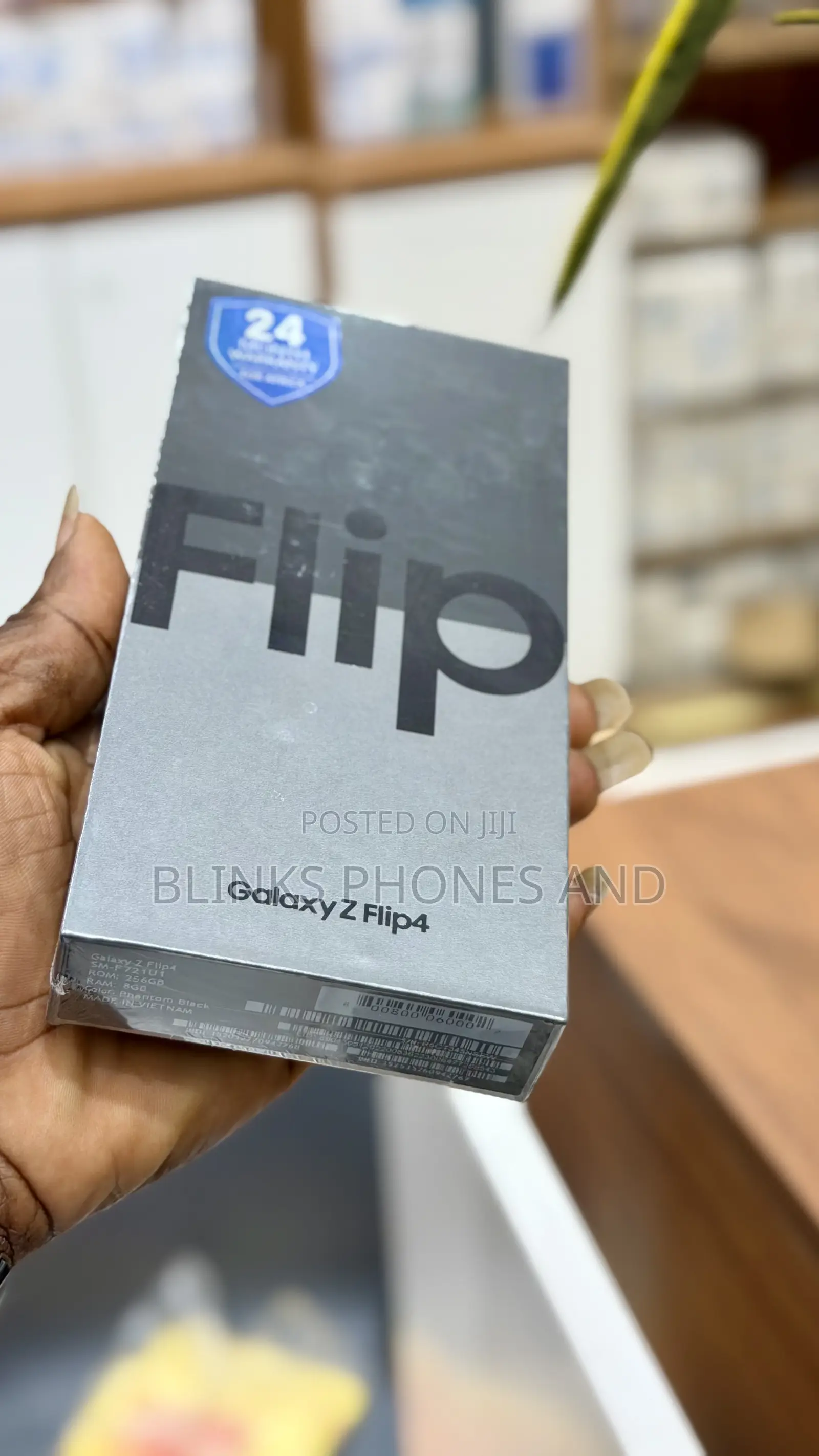 New Samsung Galaxy Z Flip4 256 GB Gray