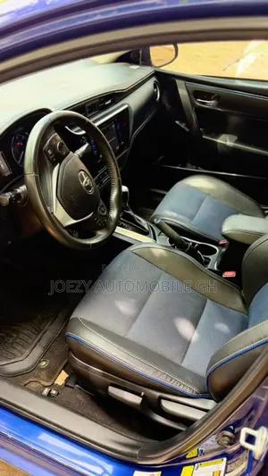 Toyota Corolla 2018 Blue