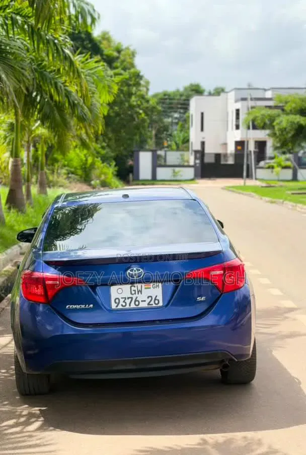 Toyota Corolla 2018 Blue