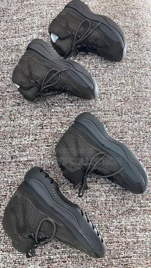 Adidas Yeezy Desert Boot