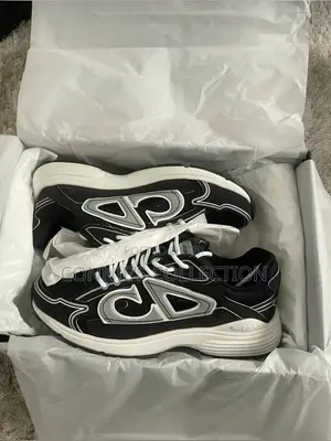 Black X White Dior B30 Sneaker