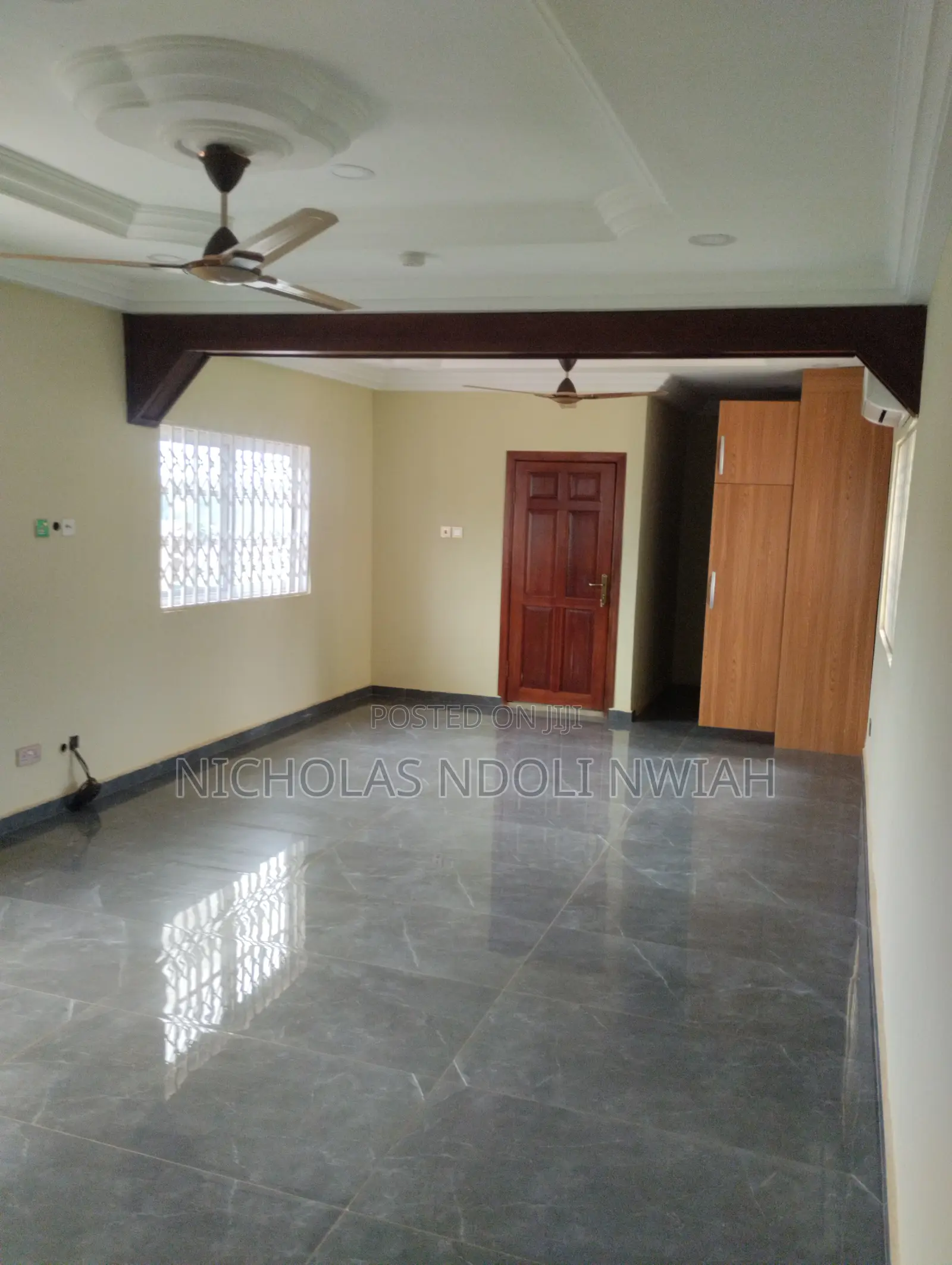20bdrm Apartment in Parka, Takoradi for rent