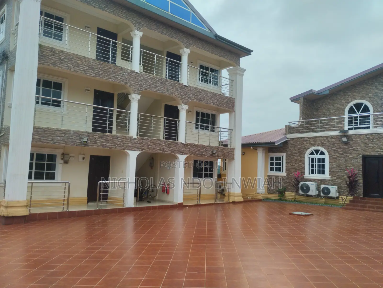 20bdrm Apartment in Parka, Takoradi for rent