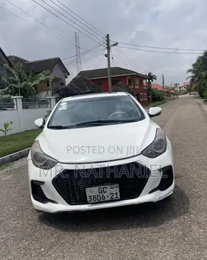 Hyundai Elantra 2013 White