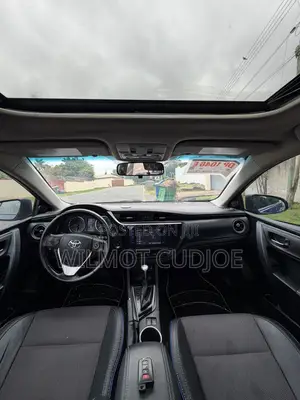 Toyota Corolla 2017 Blue