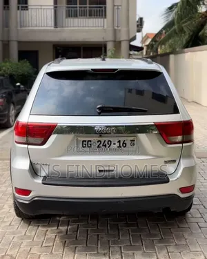 Jeep Cherokee 2012 Gray
