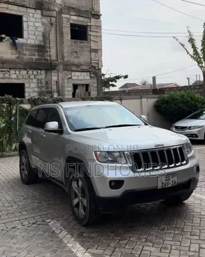Jeep Cherokee 2012 Gray