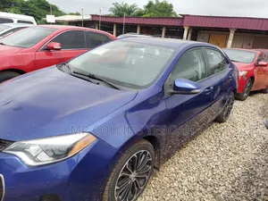 Toyota Corolla 2018 Blue