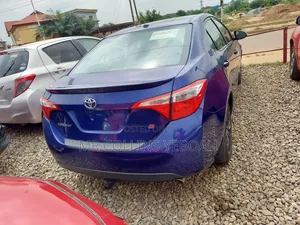 Toyota Corolla 2018 Blue