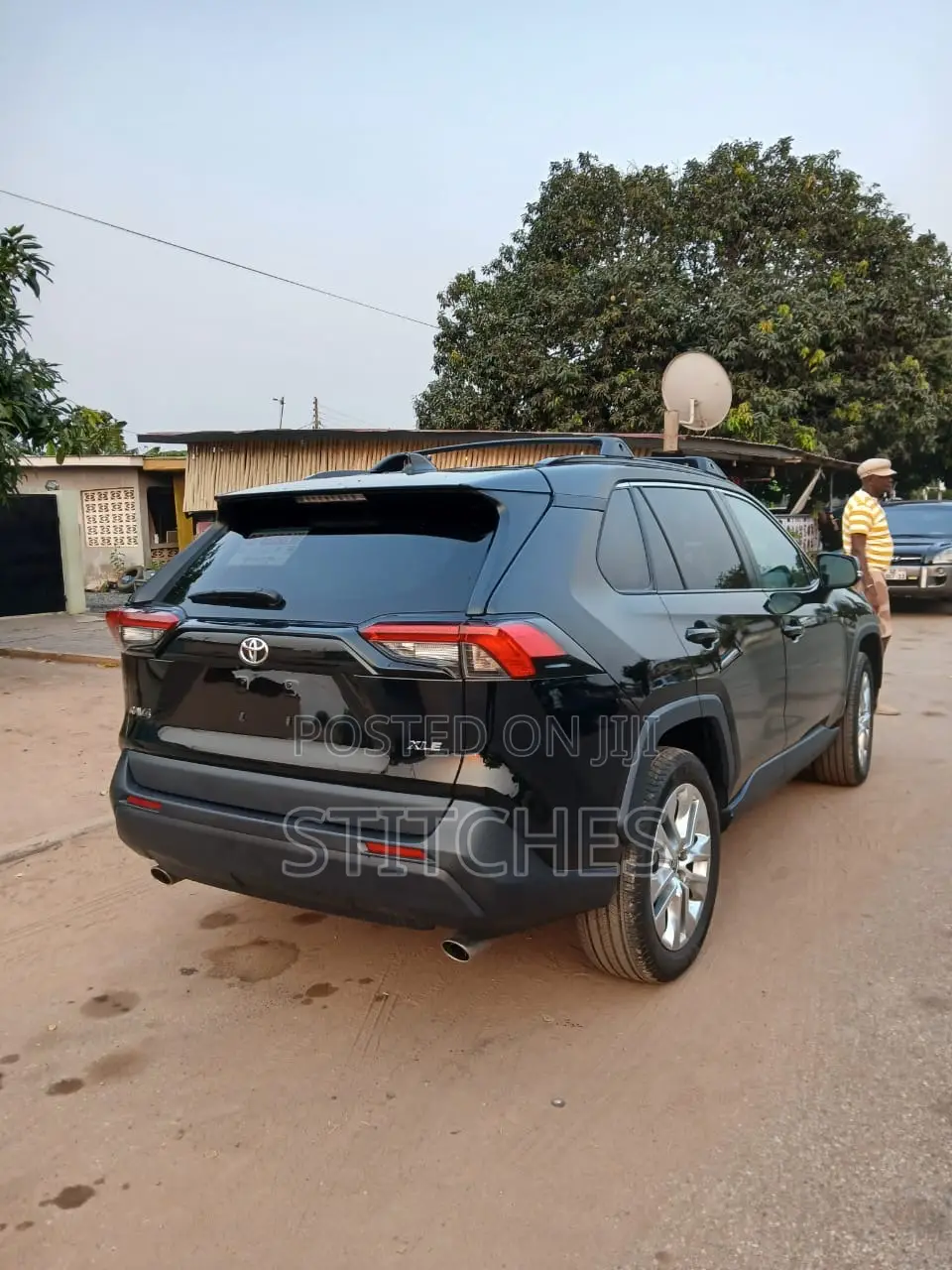 Toyota RAV4 XLE 2025 Black