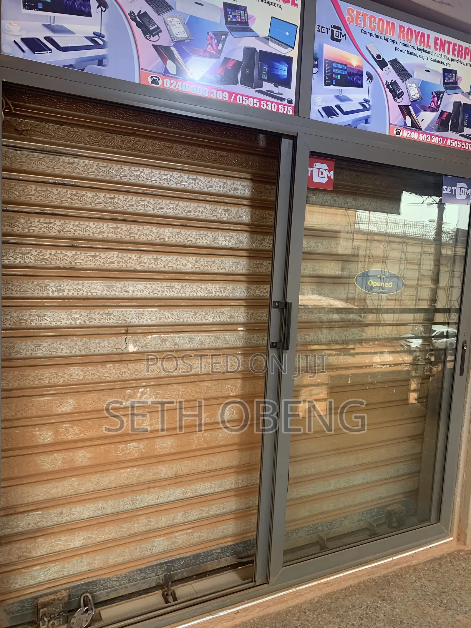 Shop for Rent at SUAME MAAKRO Opposite the Overhead