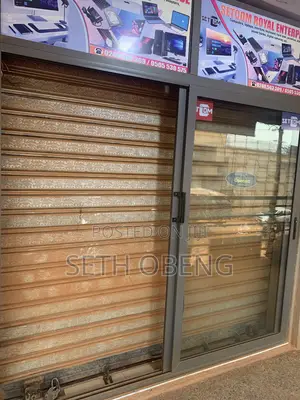 Shop for Rent at SUAME MAAKRO Opposite the Overhead