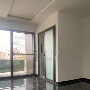 4bdrm House in Oyarifa Mall for rent