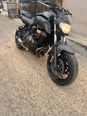 Yamaha 2019 Black