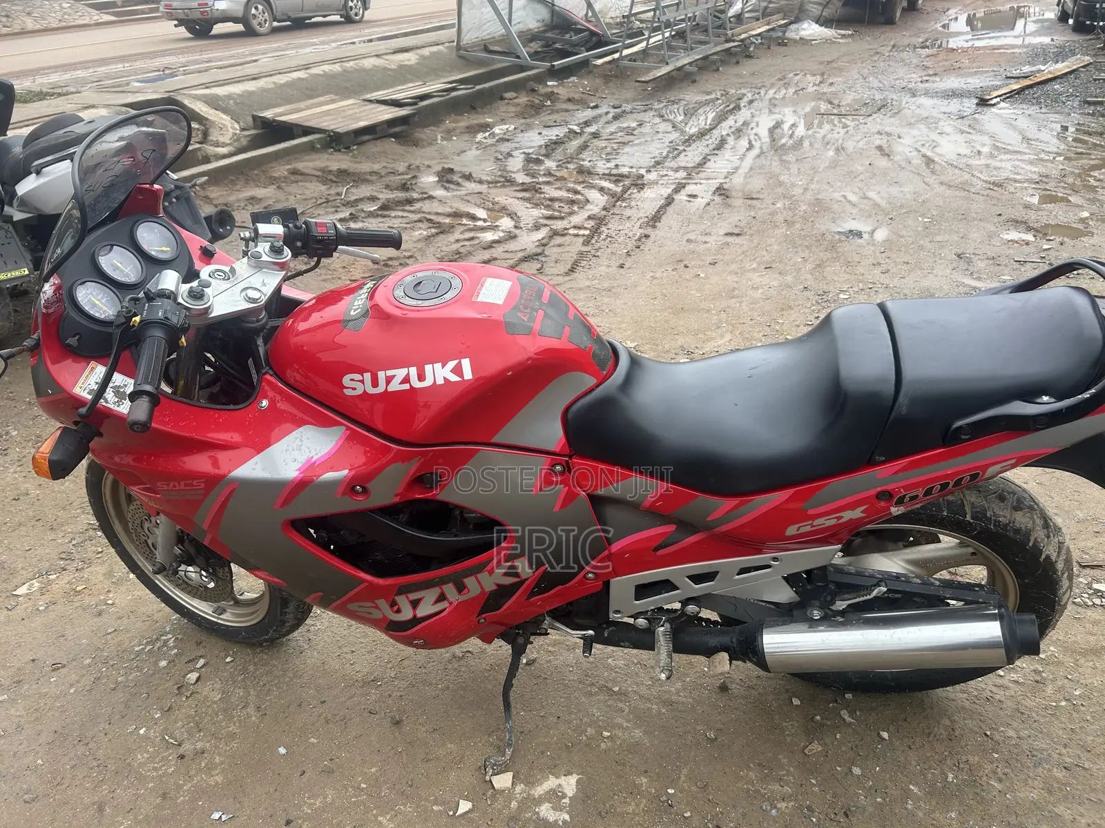 Suzuki GSX-F 2018 Red