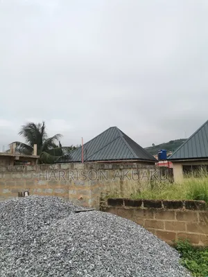 2bdrm House in Police Station for sale