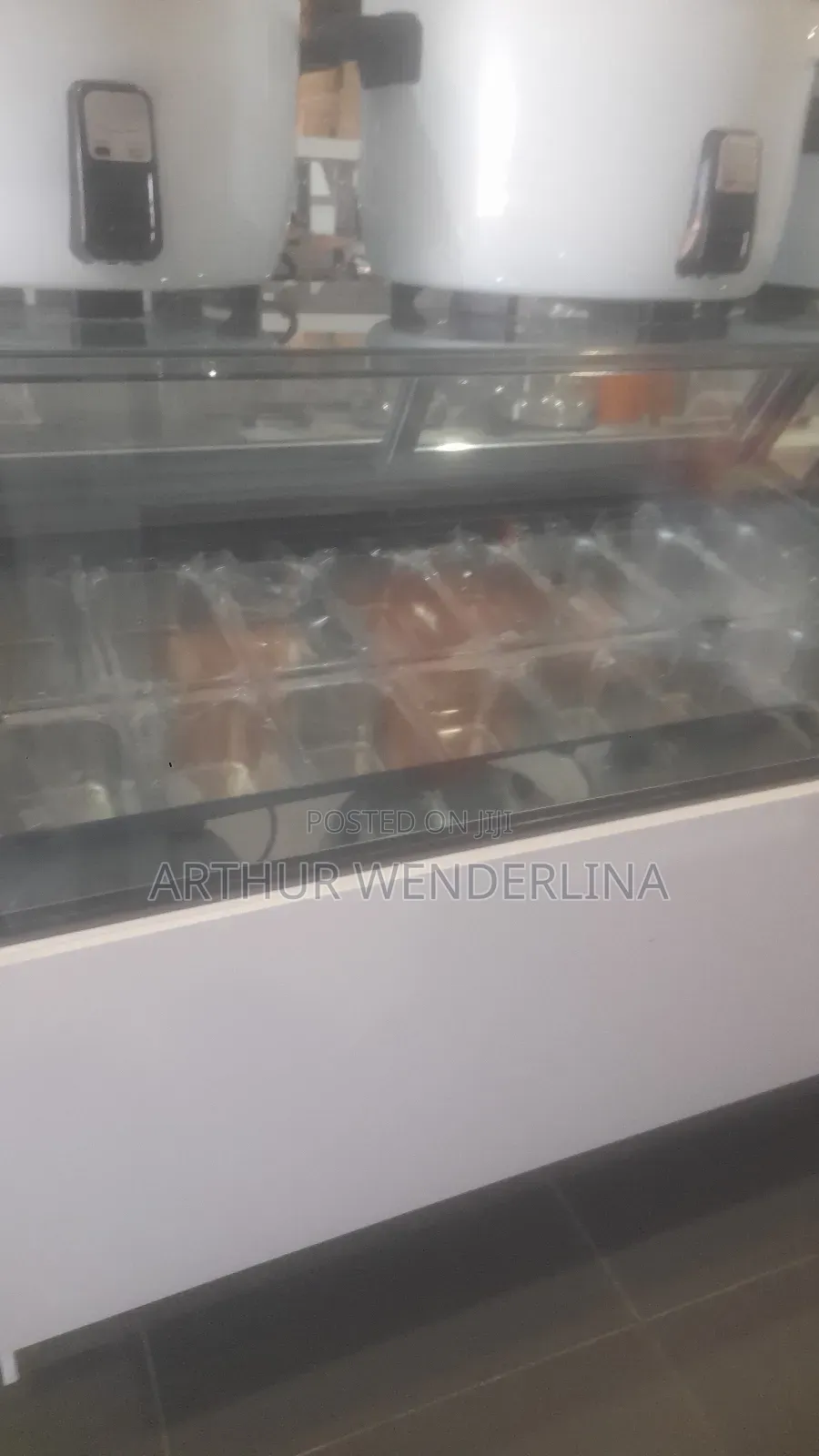 16 Pans Ice Cream Display