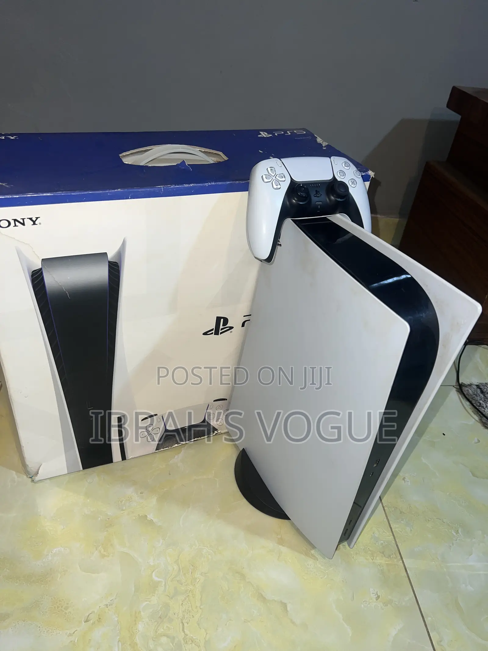 PS5 Console