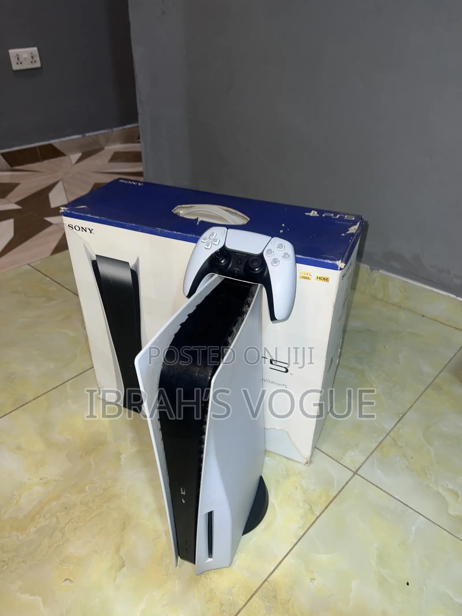 PS5 Console