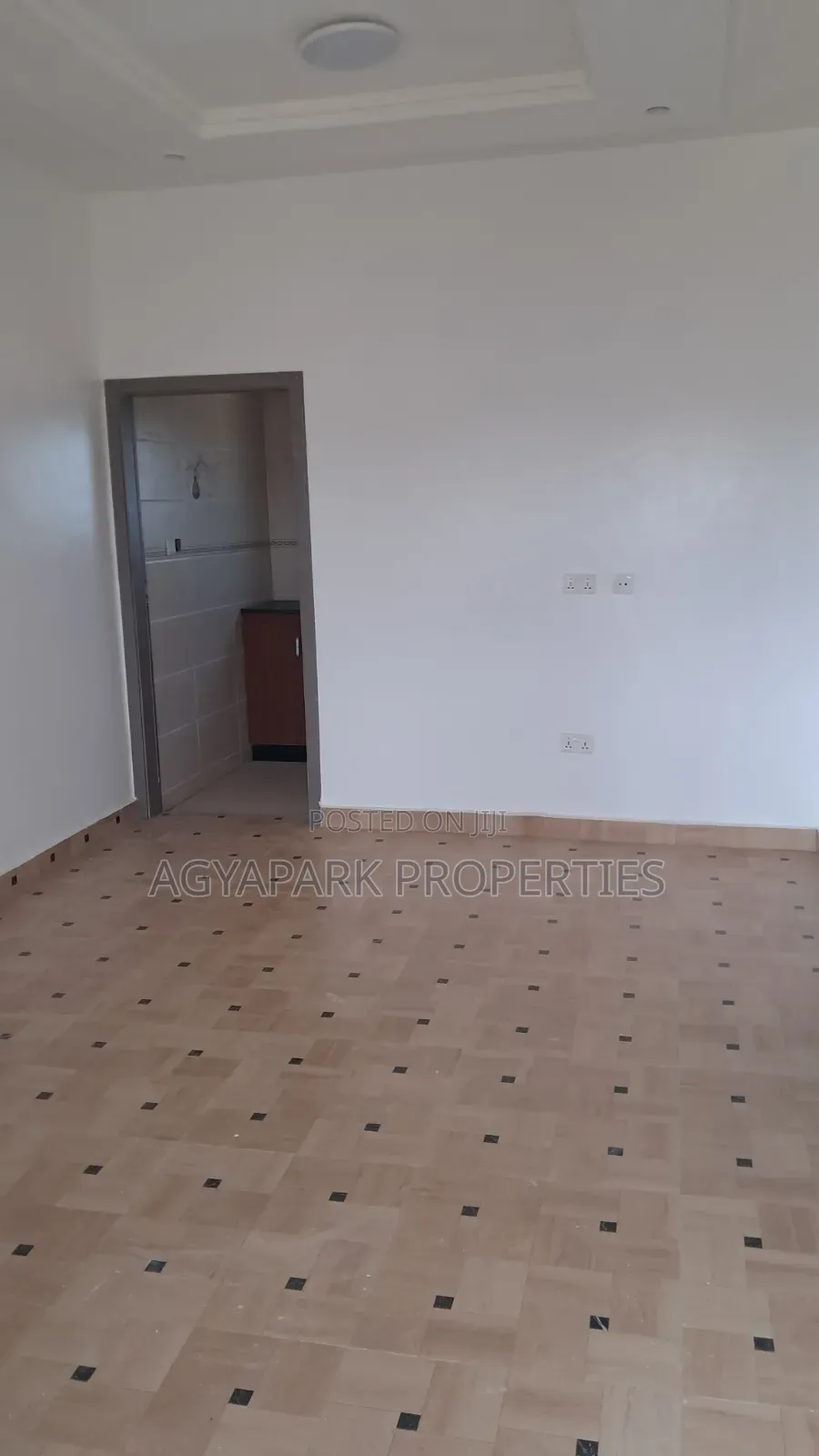 1bdrm Apartment in Obeyeyie, Ga West Municipal for rent