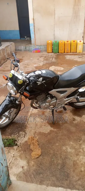 Honda CB 2019 Black