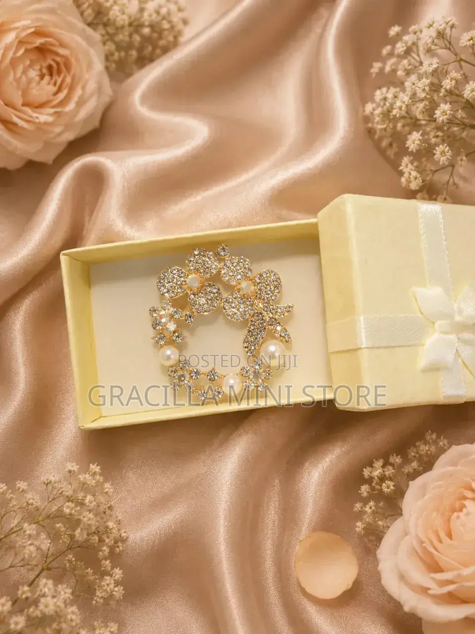 Beautiful Broche
