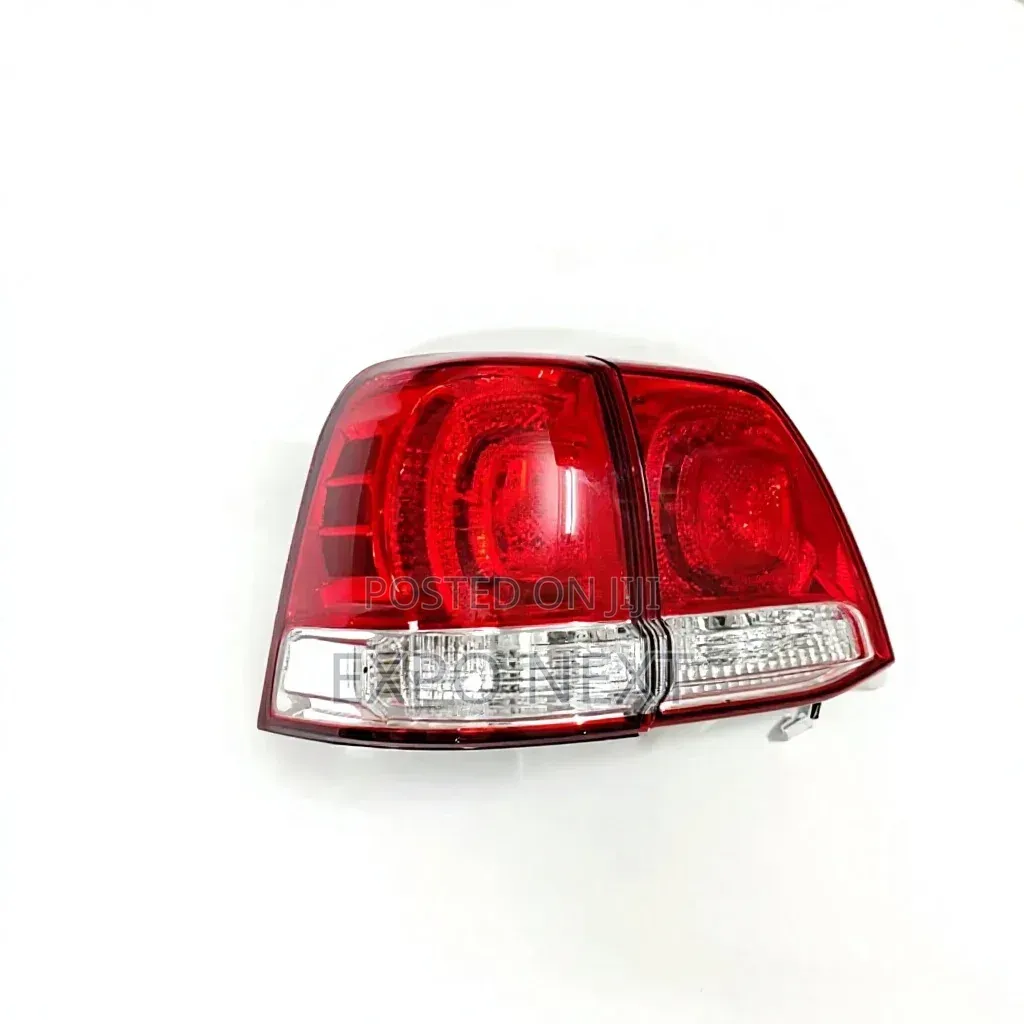 Land Cruiser 200 FJ 200 2007-2011 Tail Light