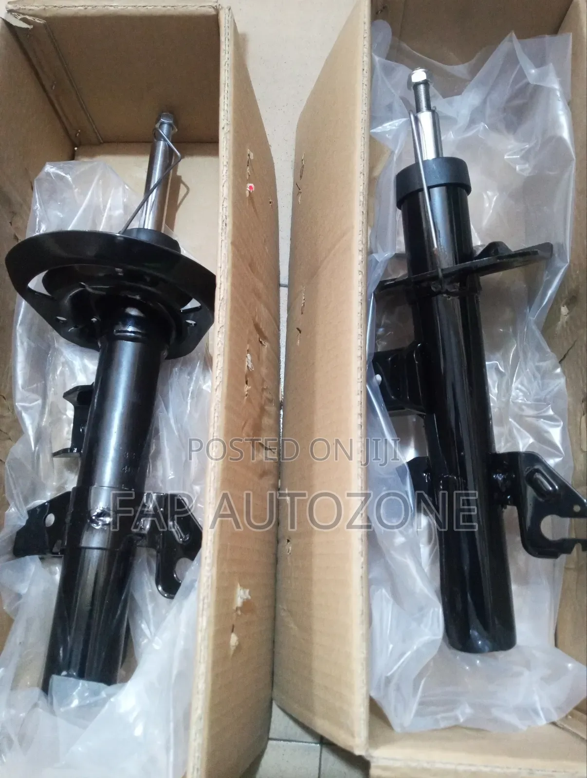 01316. Original Jeep Cherokee Strut From USA. 335992l