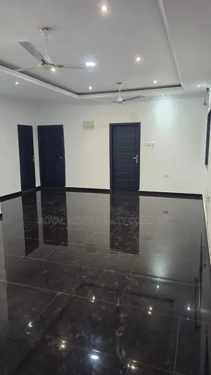 2bdrm Apartment in Tseaddo Roundabout, Accra Metropolitan for rent