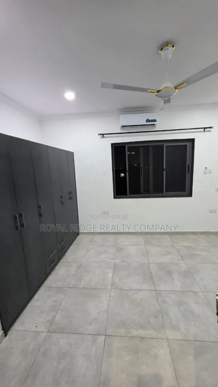 2bdrm Apartment in Tseaddo Roundabout, Accra Metropolitan for rent