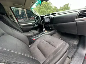 Toyota Hilux Revo Double Cab Deisel 2.8 AWD 2017 Red