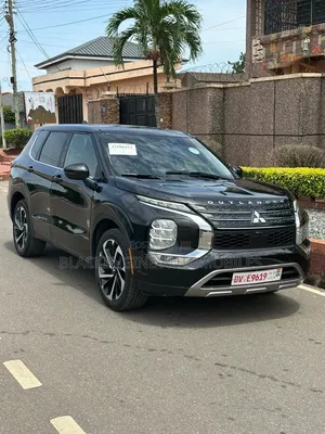Mitsubishi Outlander SE 2022 Black