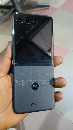 New Motorola Razr (2023) 256 GB