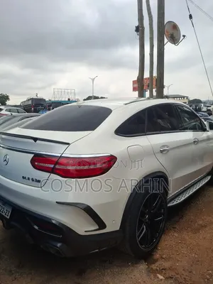 Mercedes-Benz GLE-Class 2019 White