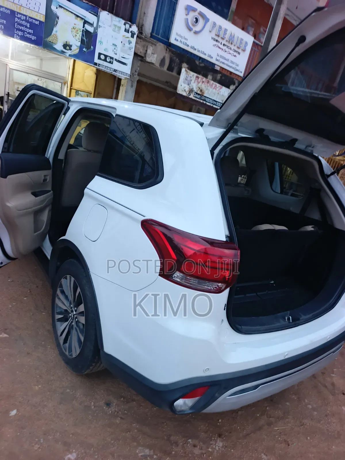 Mitsubishi Outlander SEL FWD 2019 White