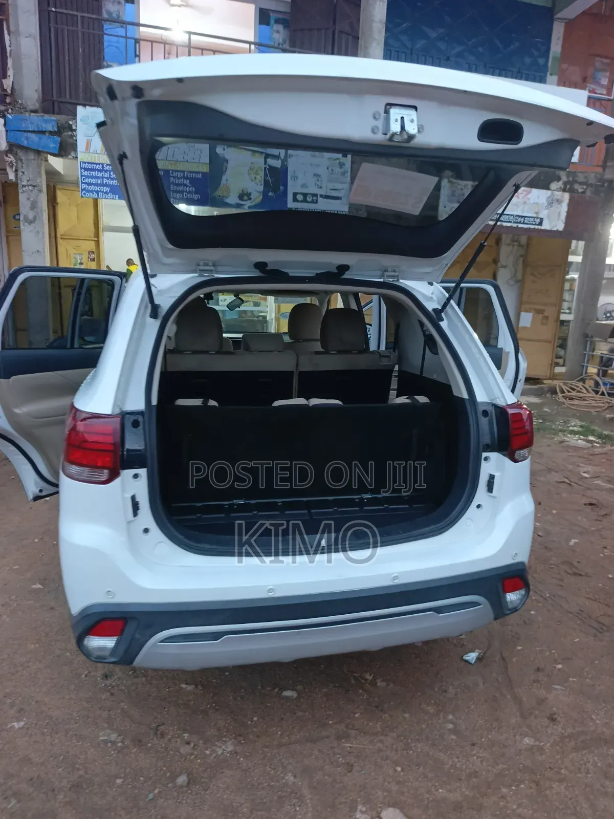 Mitsubishi Outlander SEL FWD 2019 White