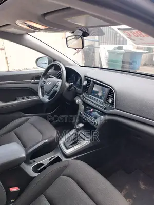 Hyundai Elantra Limited Sedan FWD (2.0L 4cyl 6A) 2017 Black