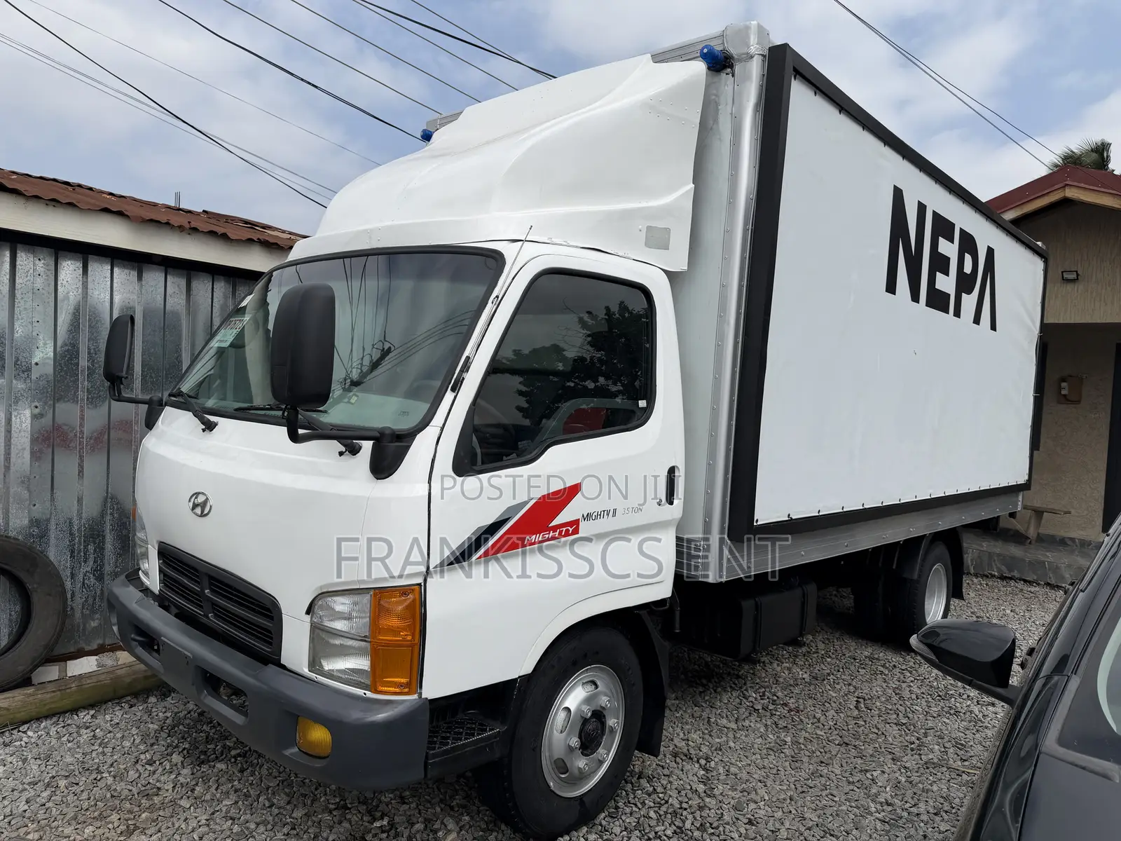 Hyundai Mighty Container