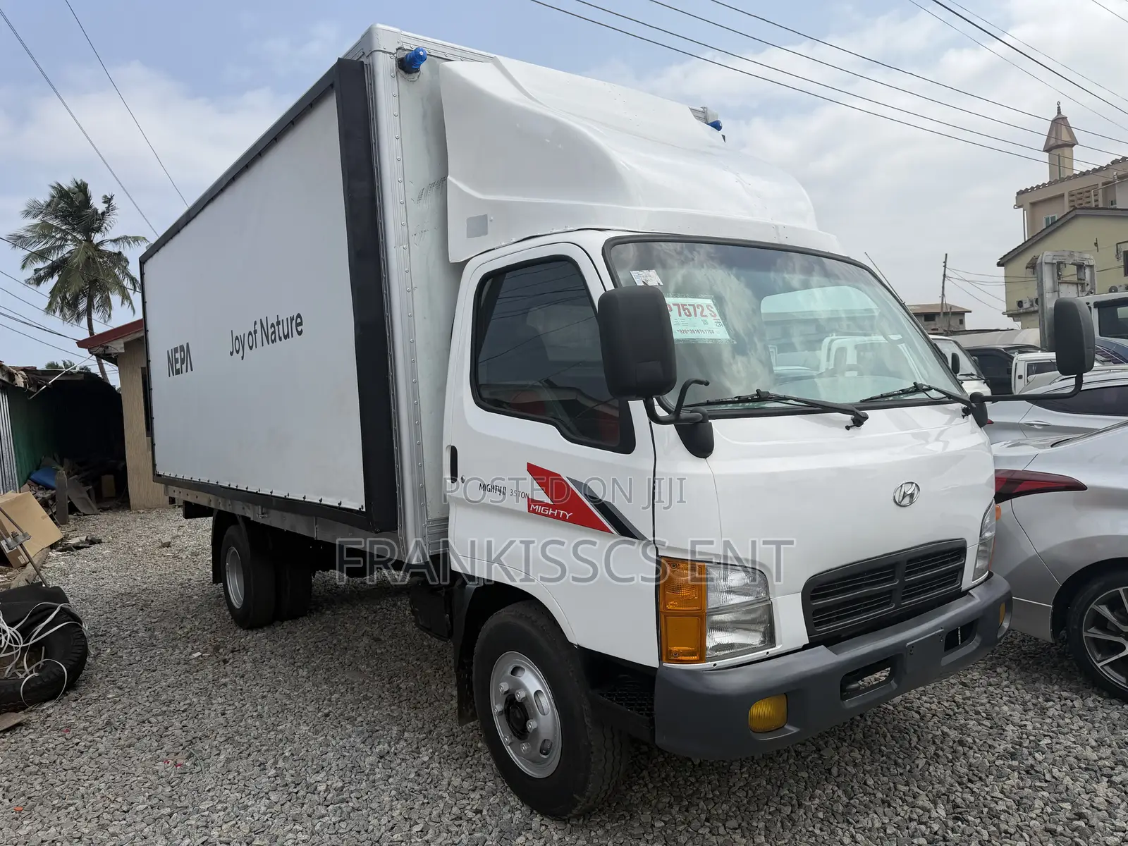 Hyundai Mighty Container