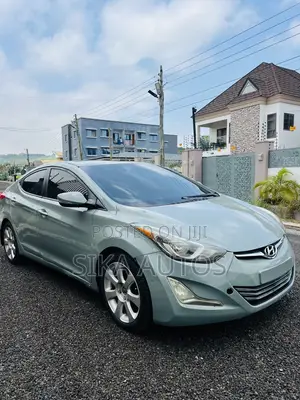 Hyundai Elantra Limited Sedan FWD (1.8L 4cyl 6A) 2013