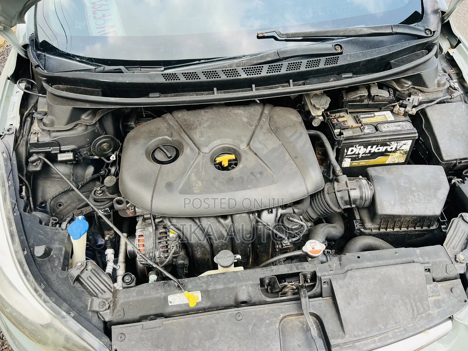 Hyundai Elantra Limited Sedan FWD (1.8L 4cyl 6A) 2013
