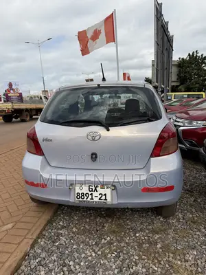 Toyota Vitz 1.5 FWD 3dr 2010 Silver