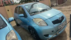Toyota Vitz 1.5 FWD 5dr 2010 Blue