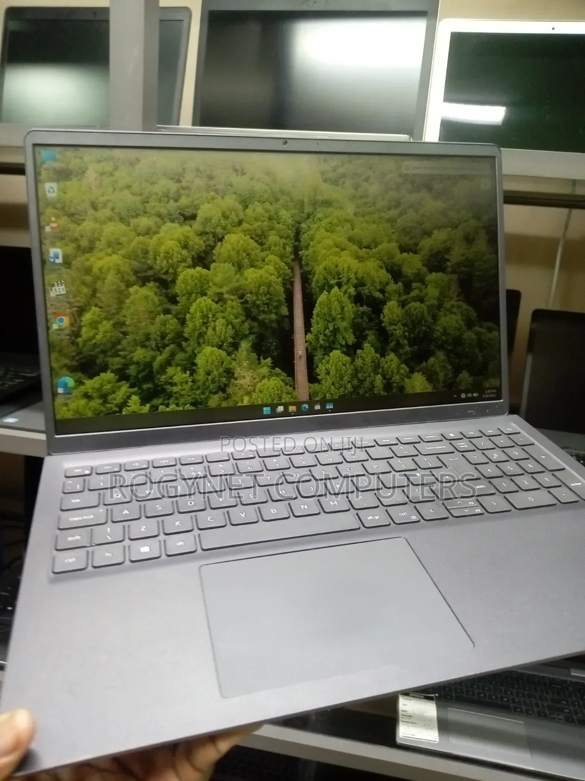 Laptop Dell Vostro 15 3515 16GB AMD Ryzen 3 SSD 500GB